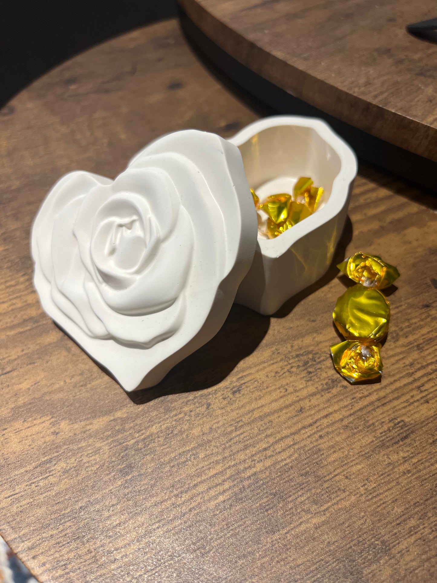 Heart Shaped  rose trinket jar with lid