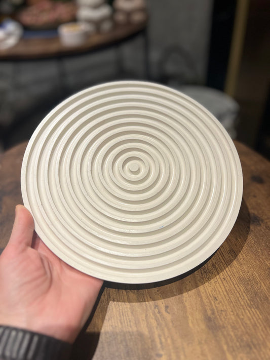 Round striped tray