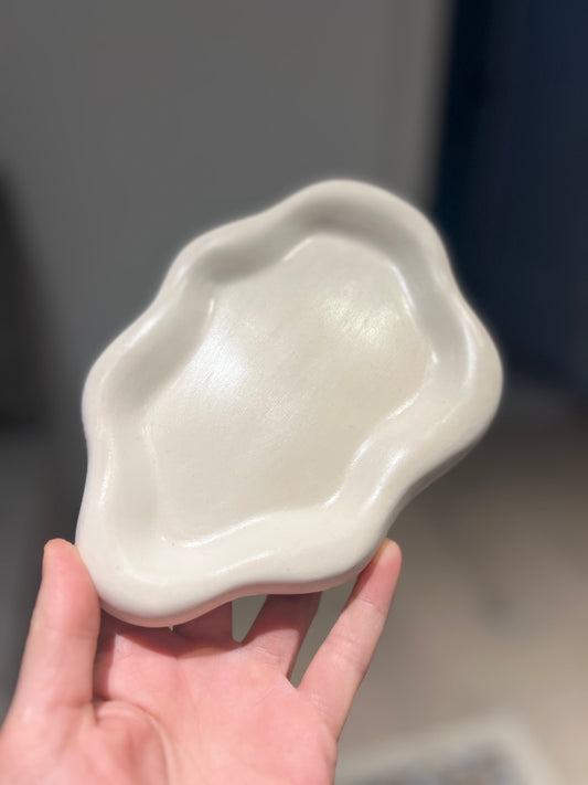 Oval Cloud Tray