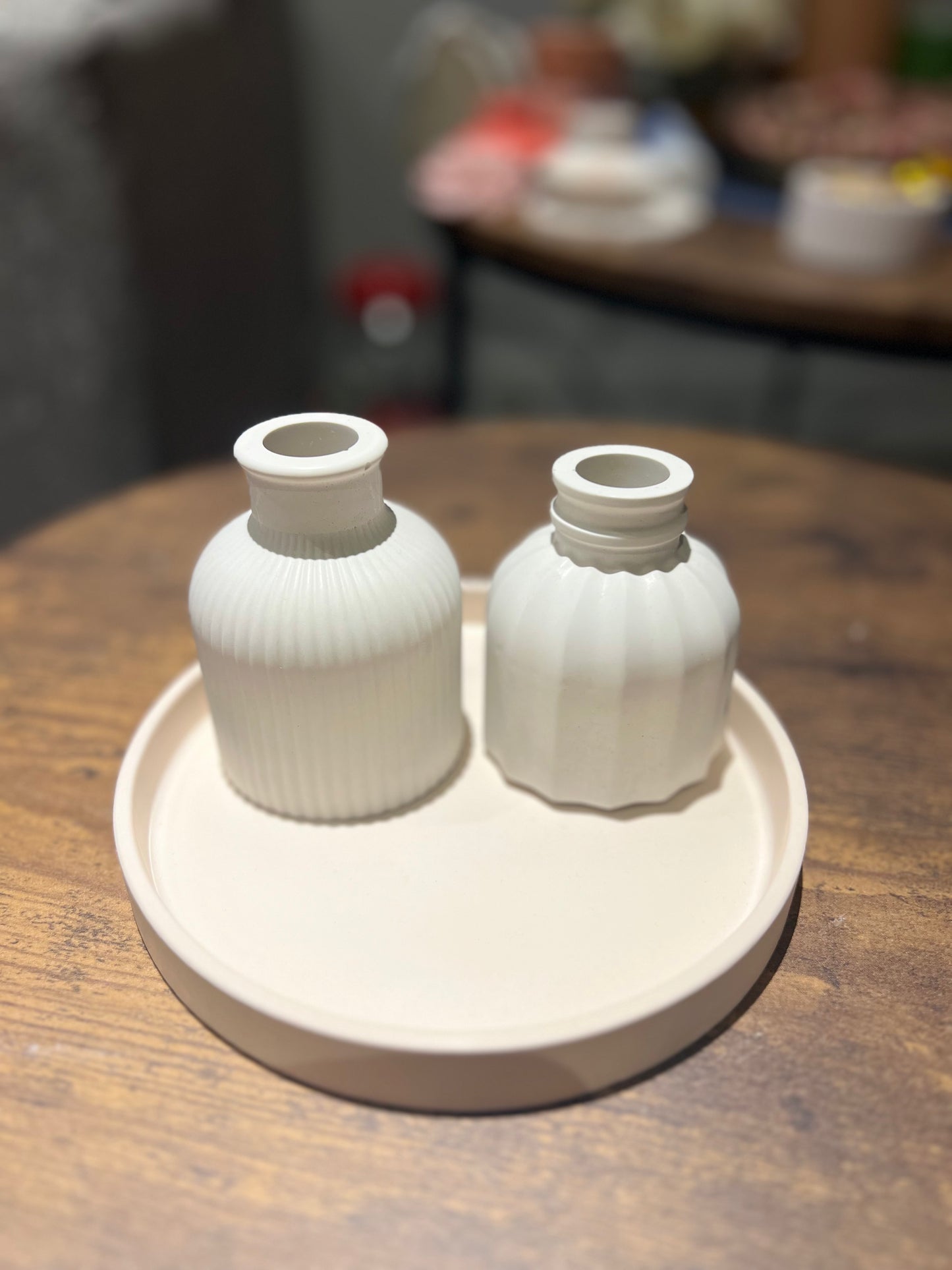 Round tray